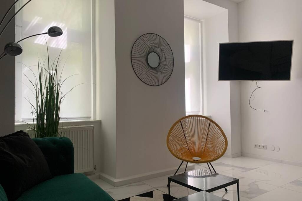 Cool City Center Apt. @ Metro And Shopping Street Βιέννη Εξωτερικό φωτογραφία