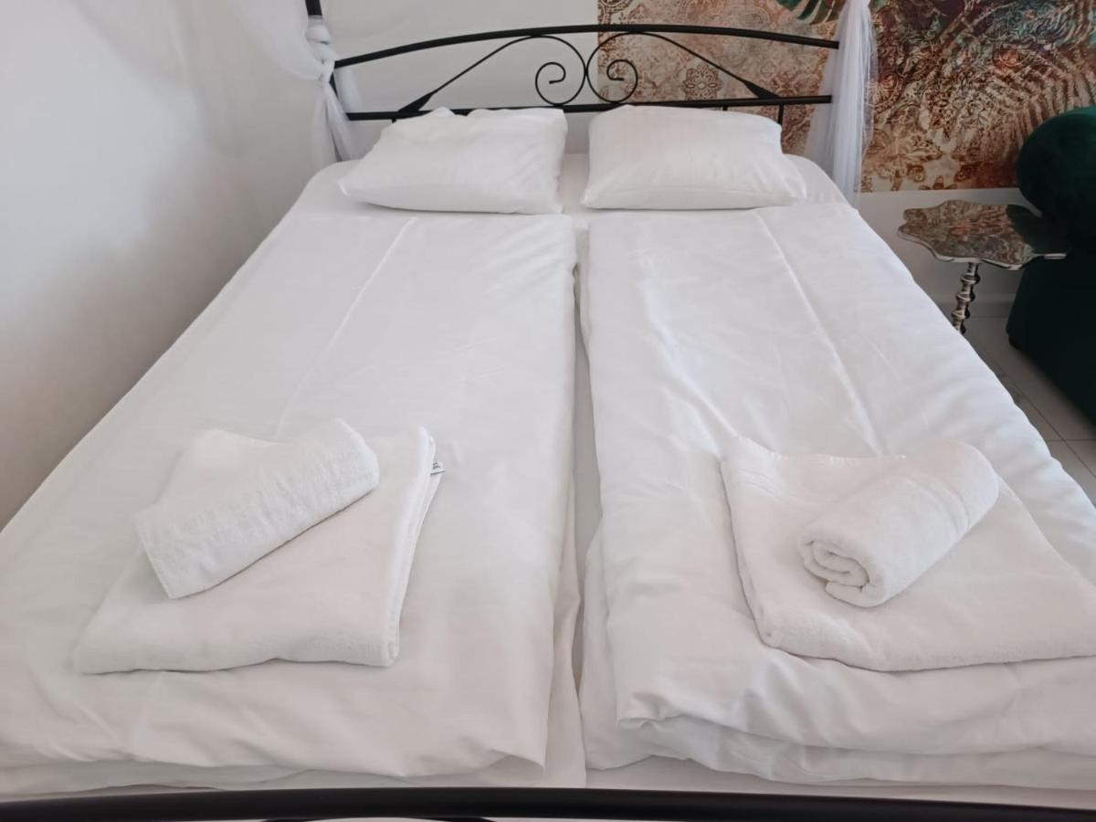 Cool City Center Apt. @ Metro And Shopping Street Βιέννη Εξωτερικό φωτογραφία